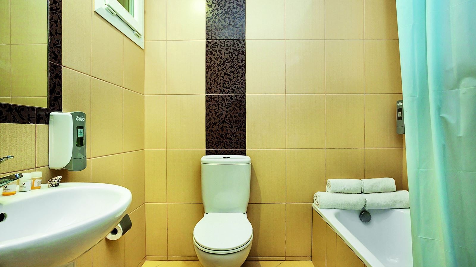 rooms-superior-double-room