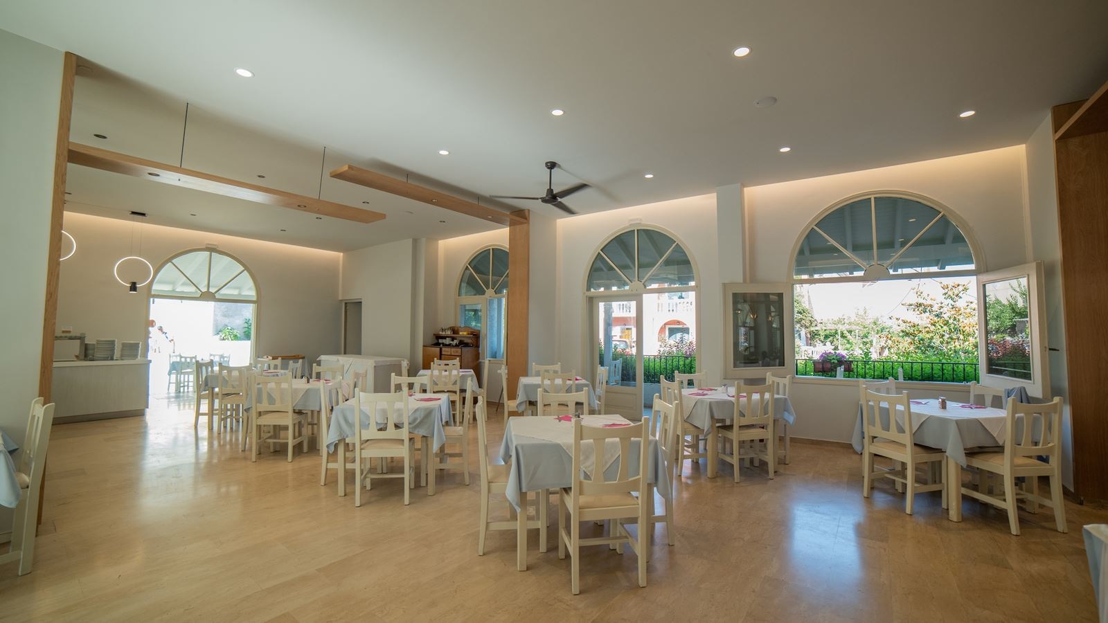 restaurants-main-restaurant