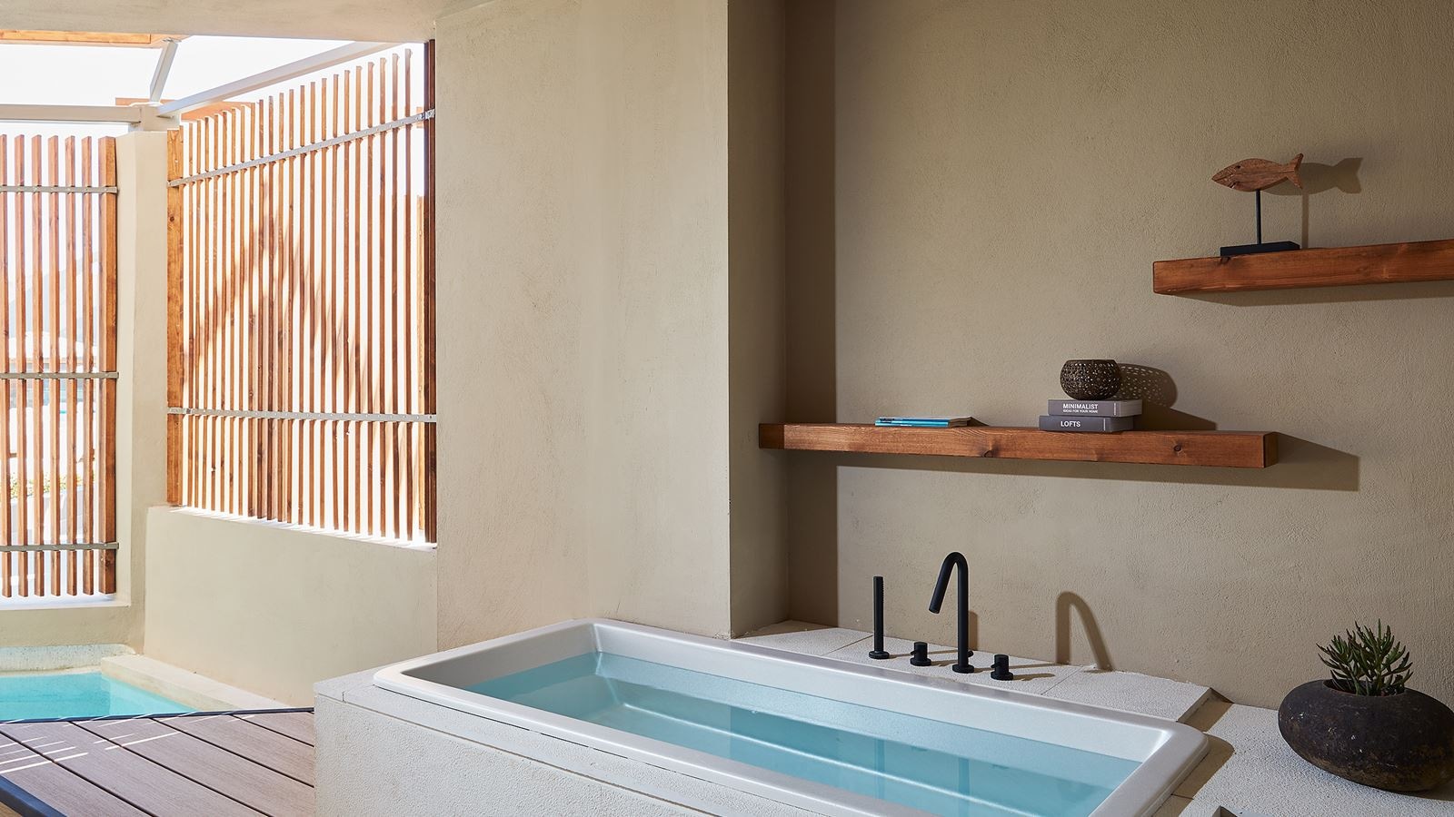 rooms-upbeat-retreat-pool-view-with-heated-plunge-pool