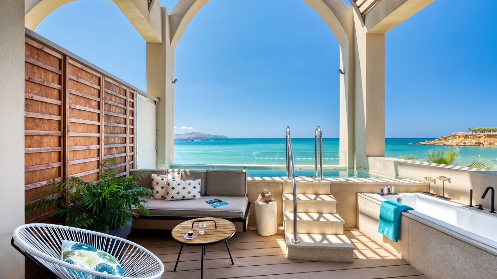 rooms-absolute-haven-sea-front-with-heated-private-pool