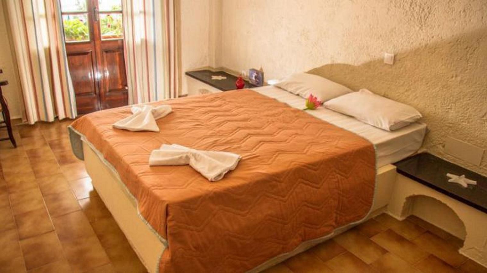 rooms-studio--ground