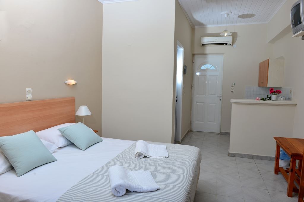 rooms-studio-for-2-guests