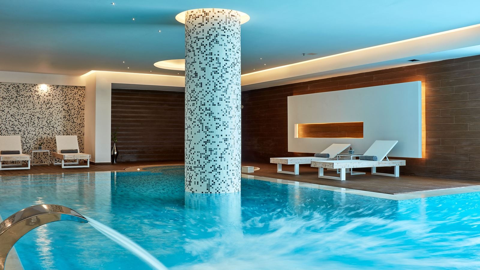 pools-indoor-pool