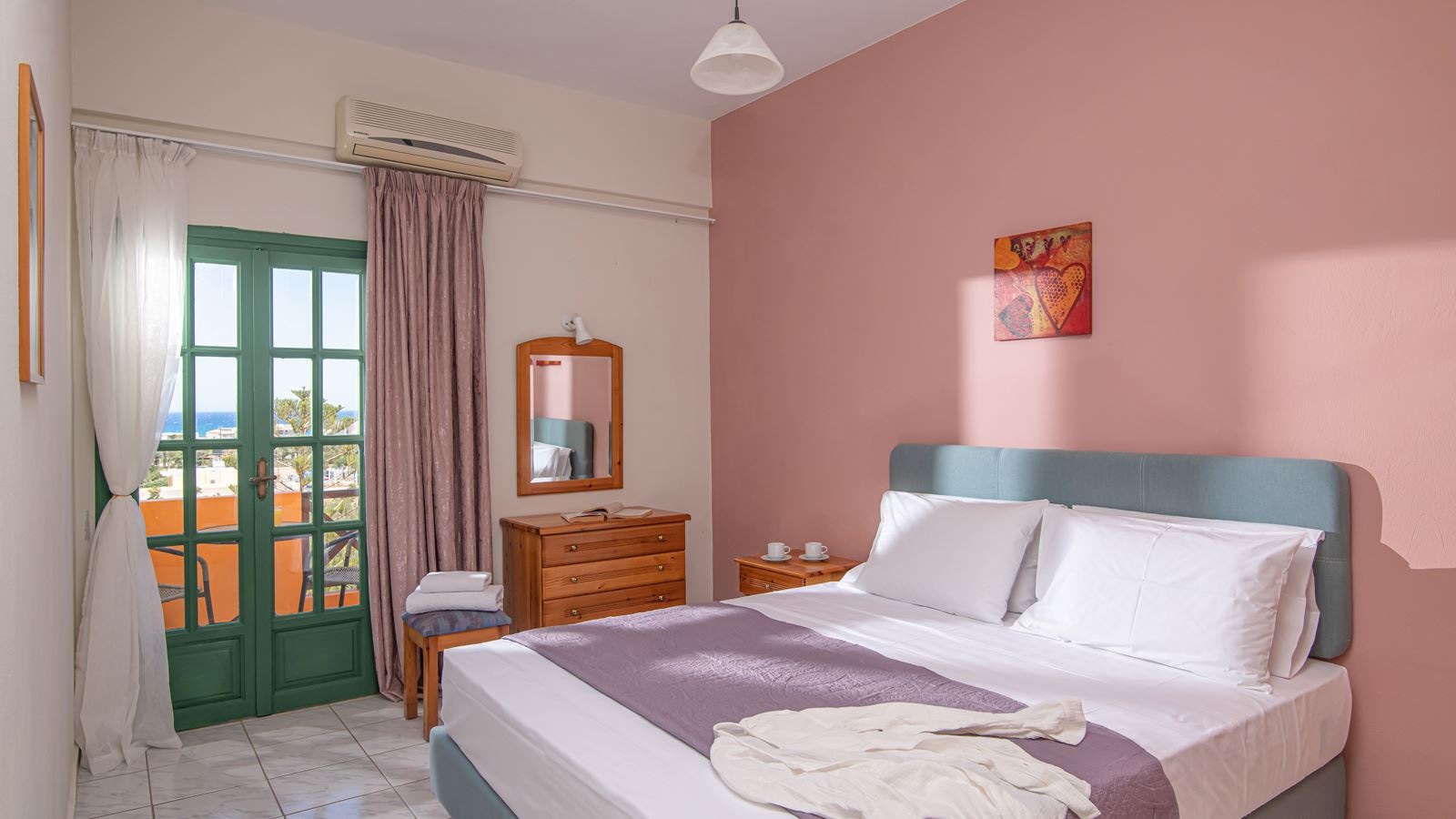 rooms-superior-one-bedroom-apartment-with-sea-view