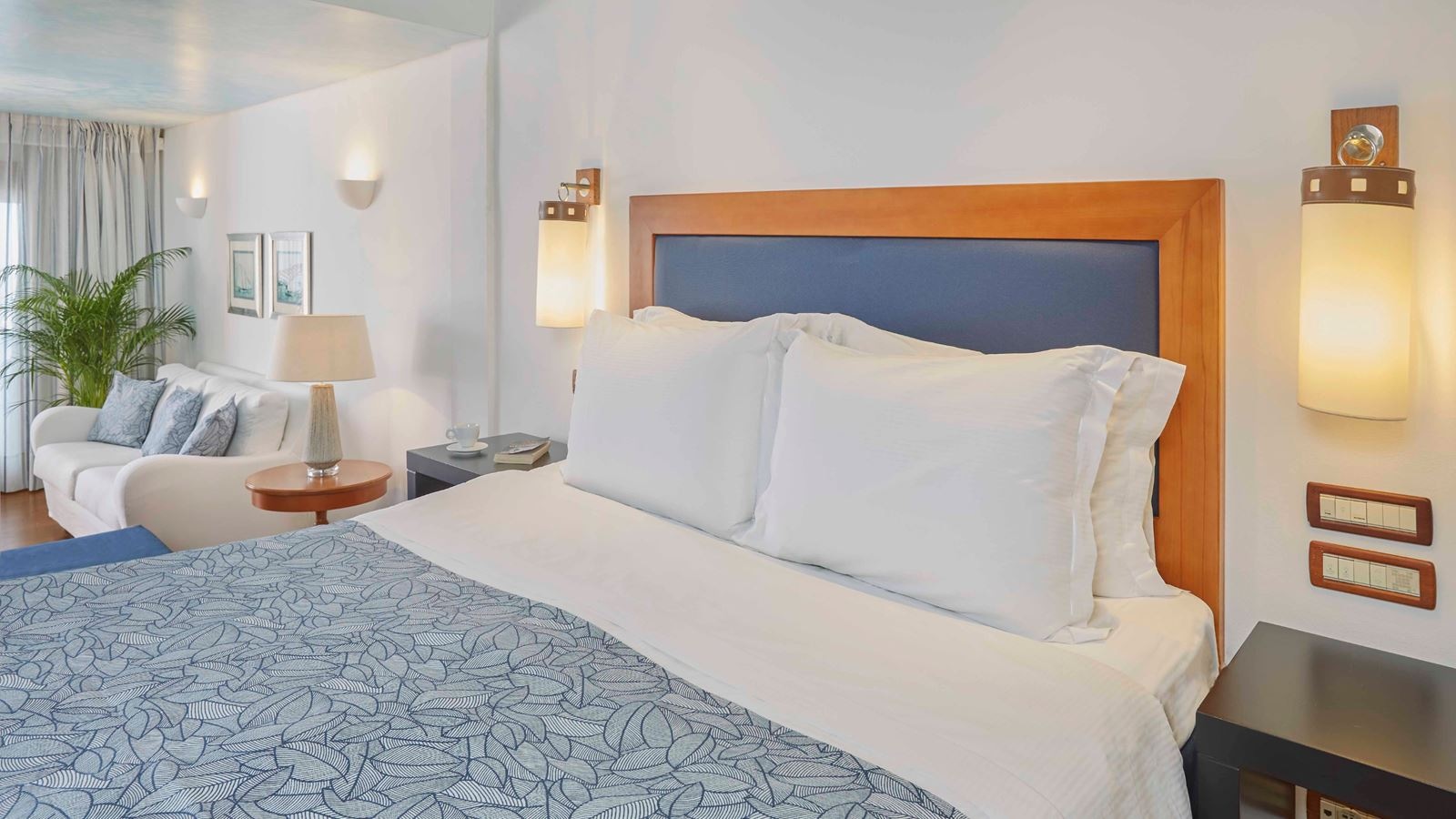 rooms-island-bungalow-waterfront