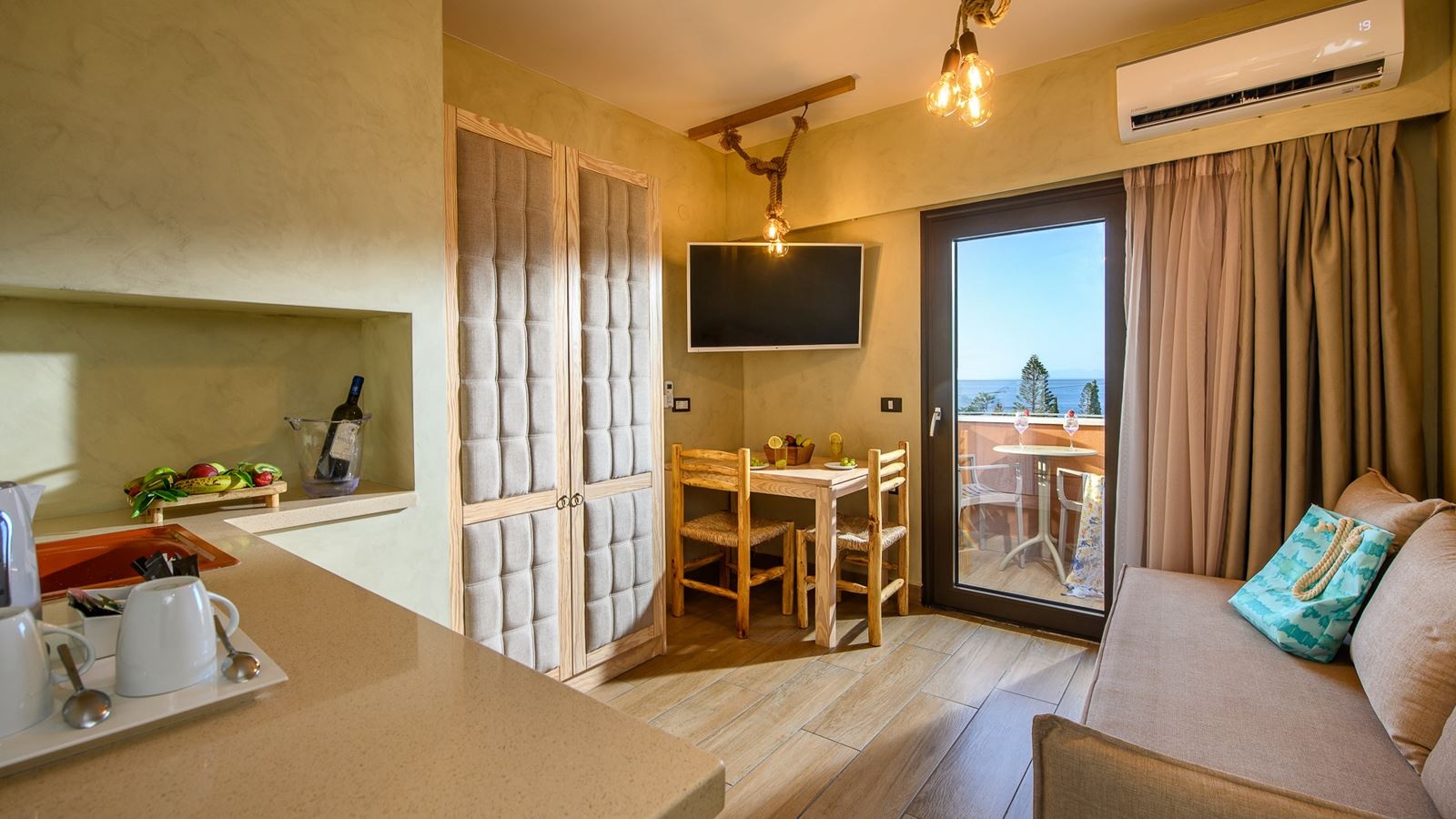 rooms-premium-room-sea-view