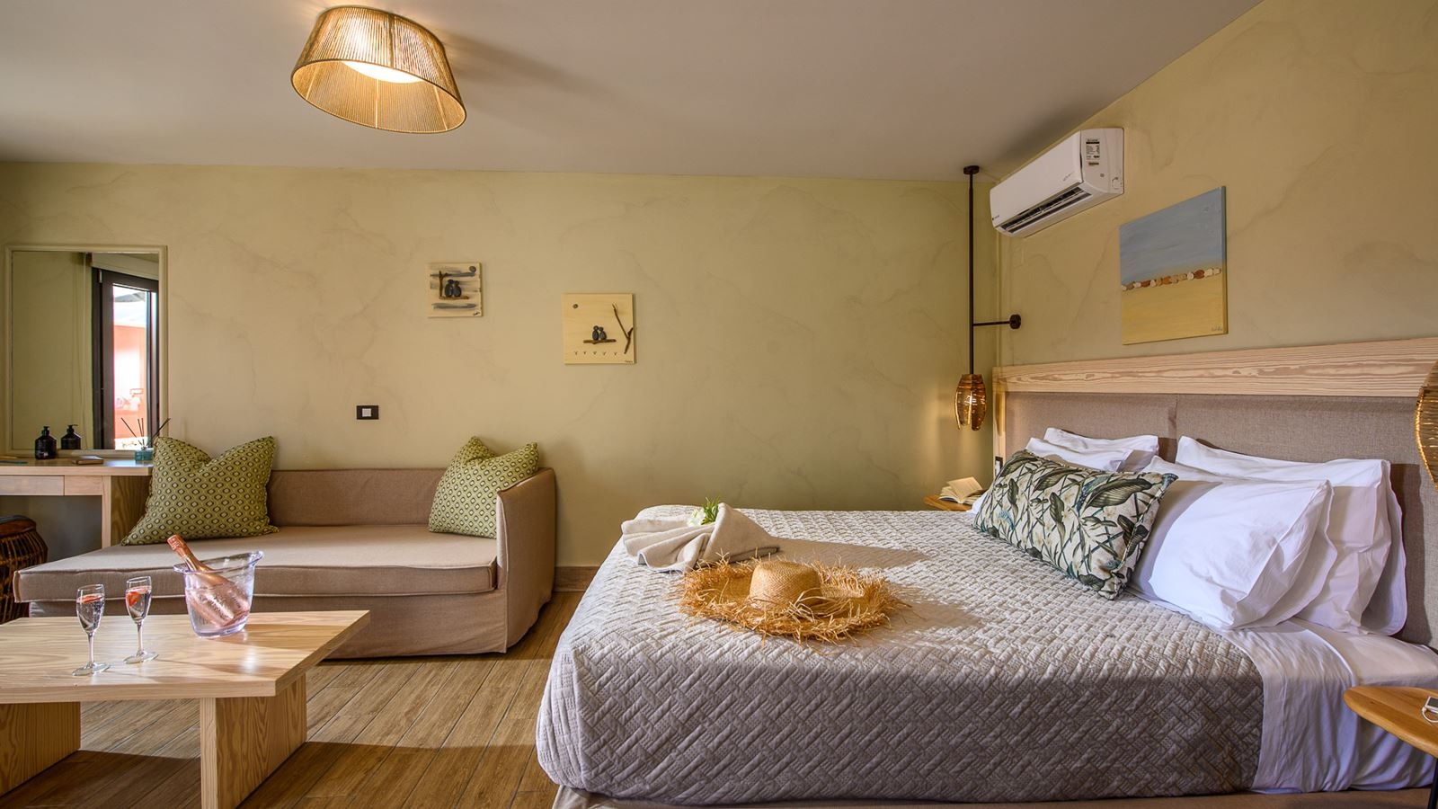 rooms-premium-room-inland-view-private-pool