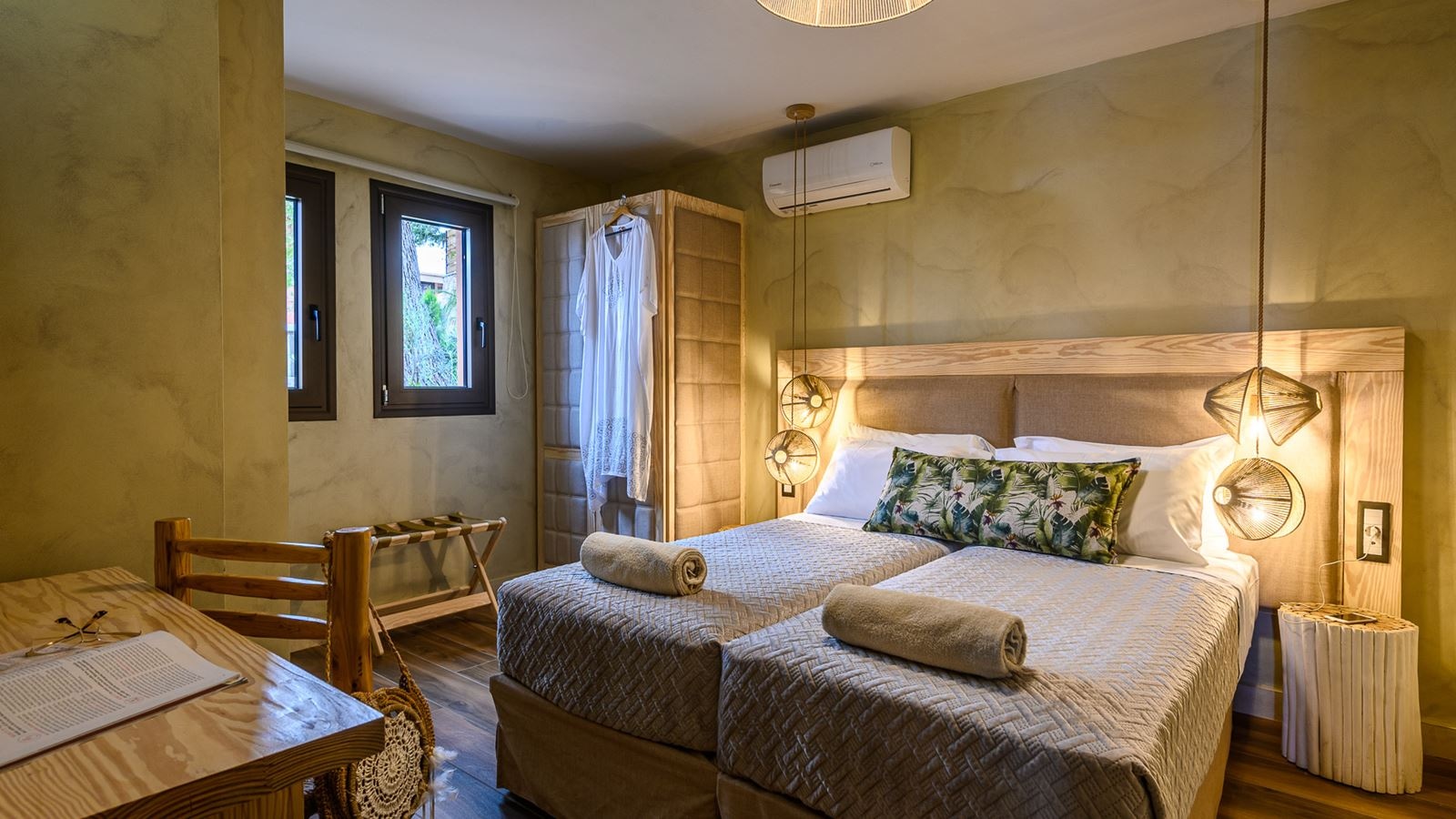 rooms-platinum two-bedroom-suite-sea-view-private-pool