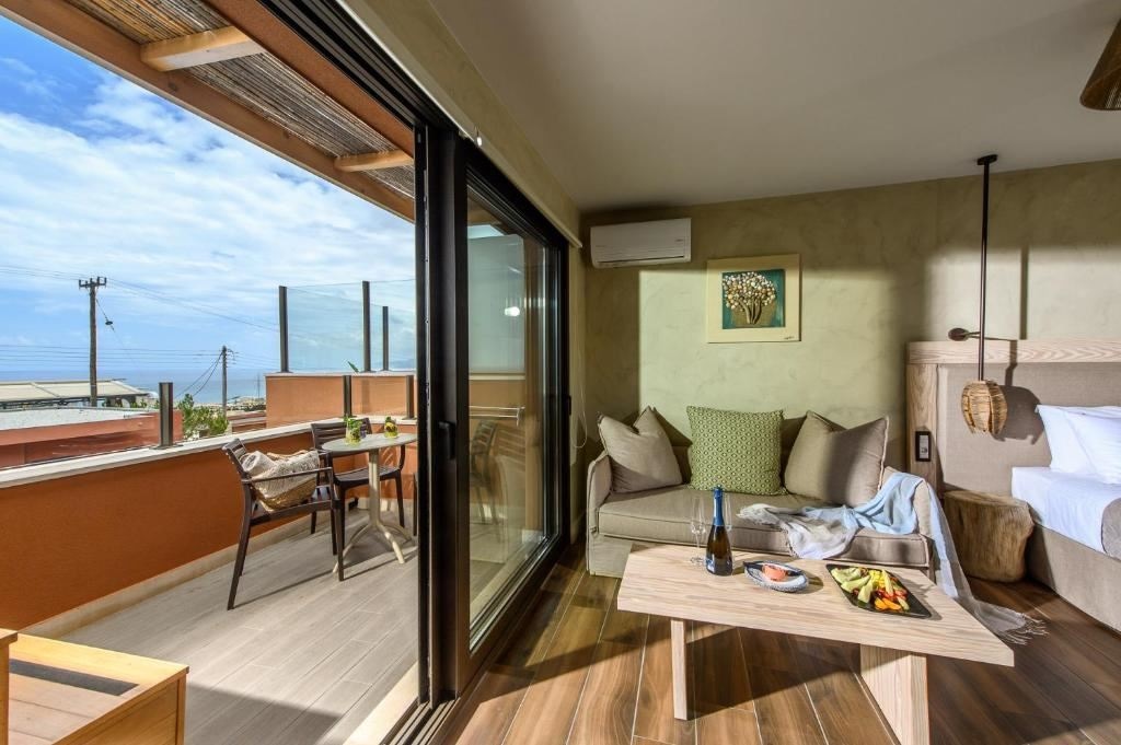 rooms-premium-room-sea-view-outdoor-jacuzzi