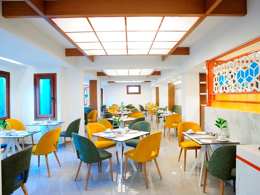 restaurants-oinos-restaurant