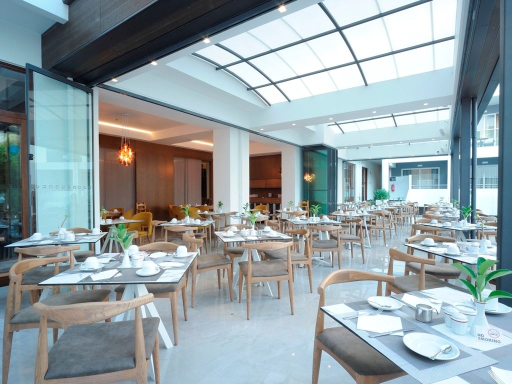 restaurants-oinos-restaurant