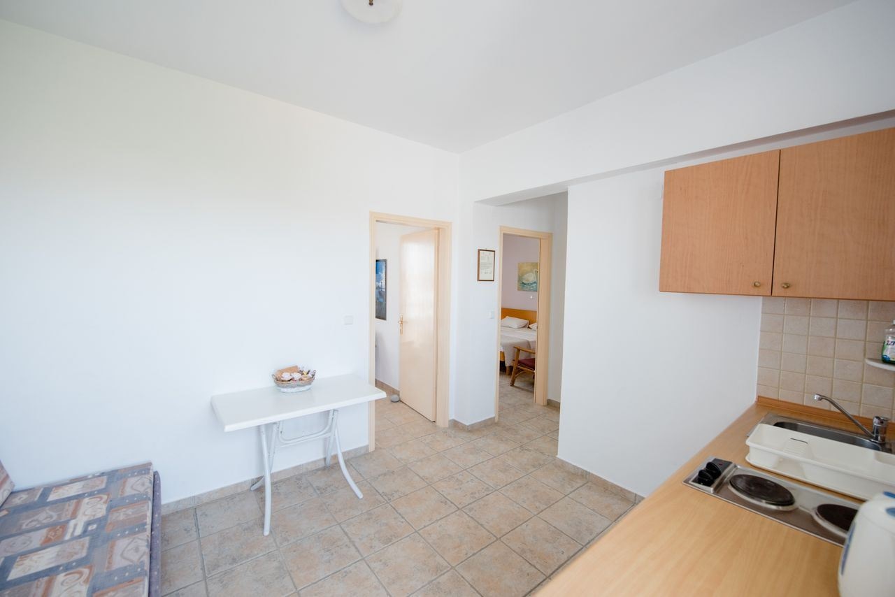 rooms-apartment-balcony-or-terrace