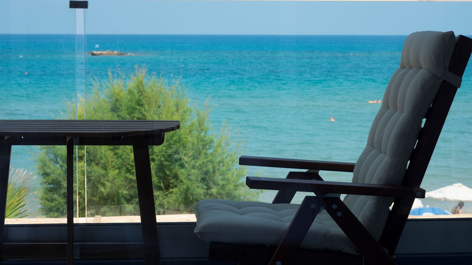 rooms-double-beachfront-room