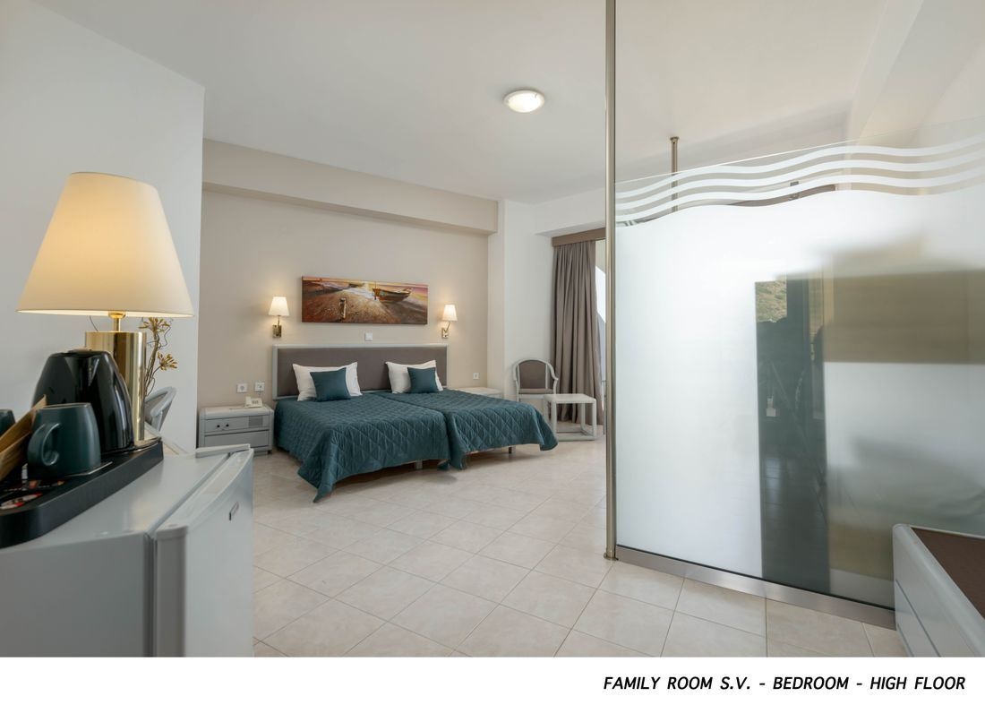 rooms-family-1-bedroom-sv-balcony-or-terrace