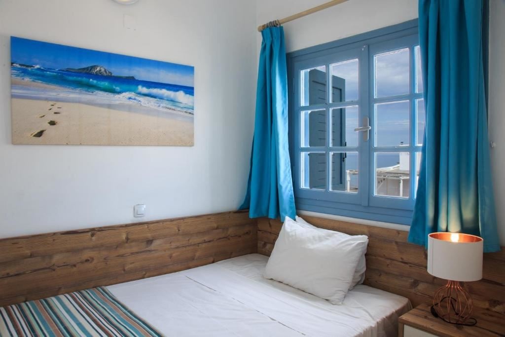 rooms-junior-suite-sv-2-bed-rooms--living-room