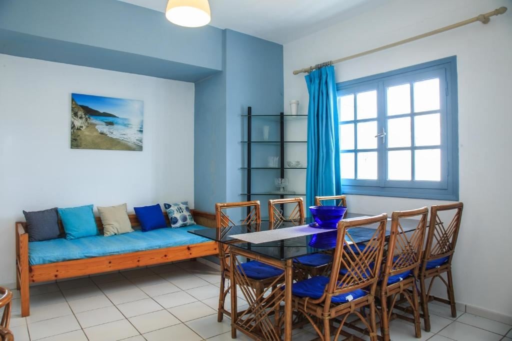 rooms-junior-suite-sv-2-bed-rooms--living-room