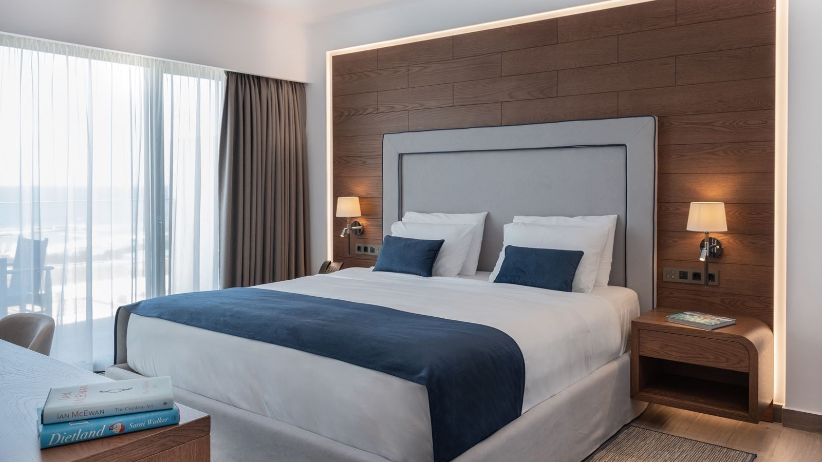 rooms-nana-imperial--6-bedrooms-on-3-floors-sea-view--with-2-private-heated-pools--2-sweetspa-and-2-gyms