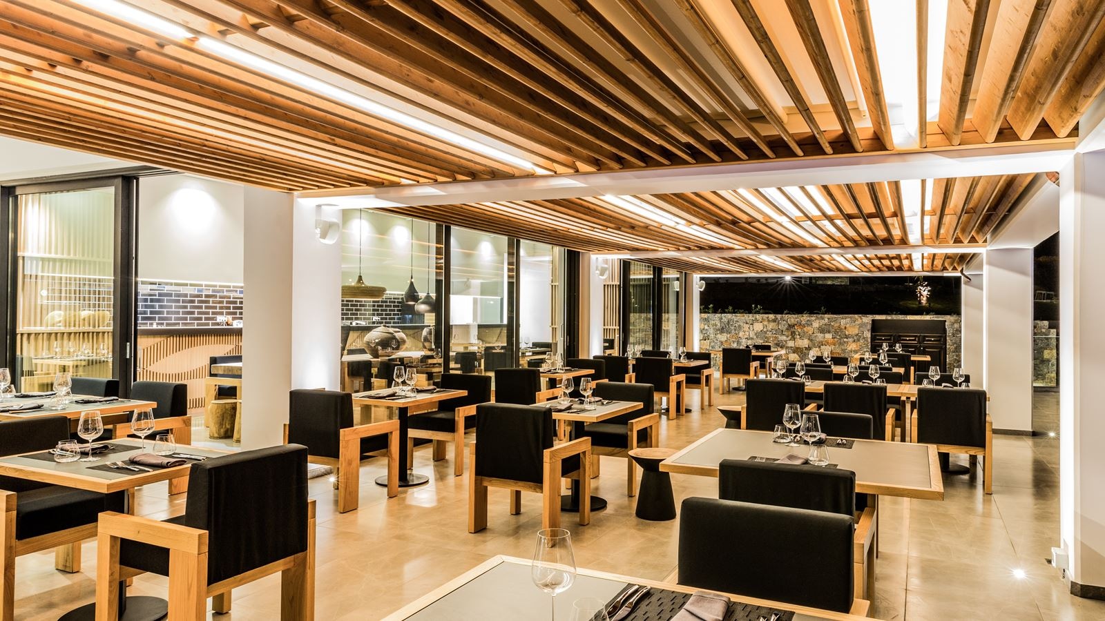 restaurants-wow-steak-house