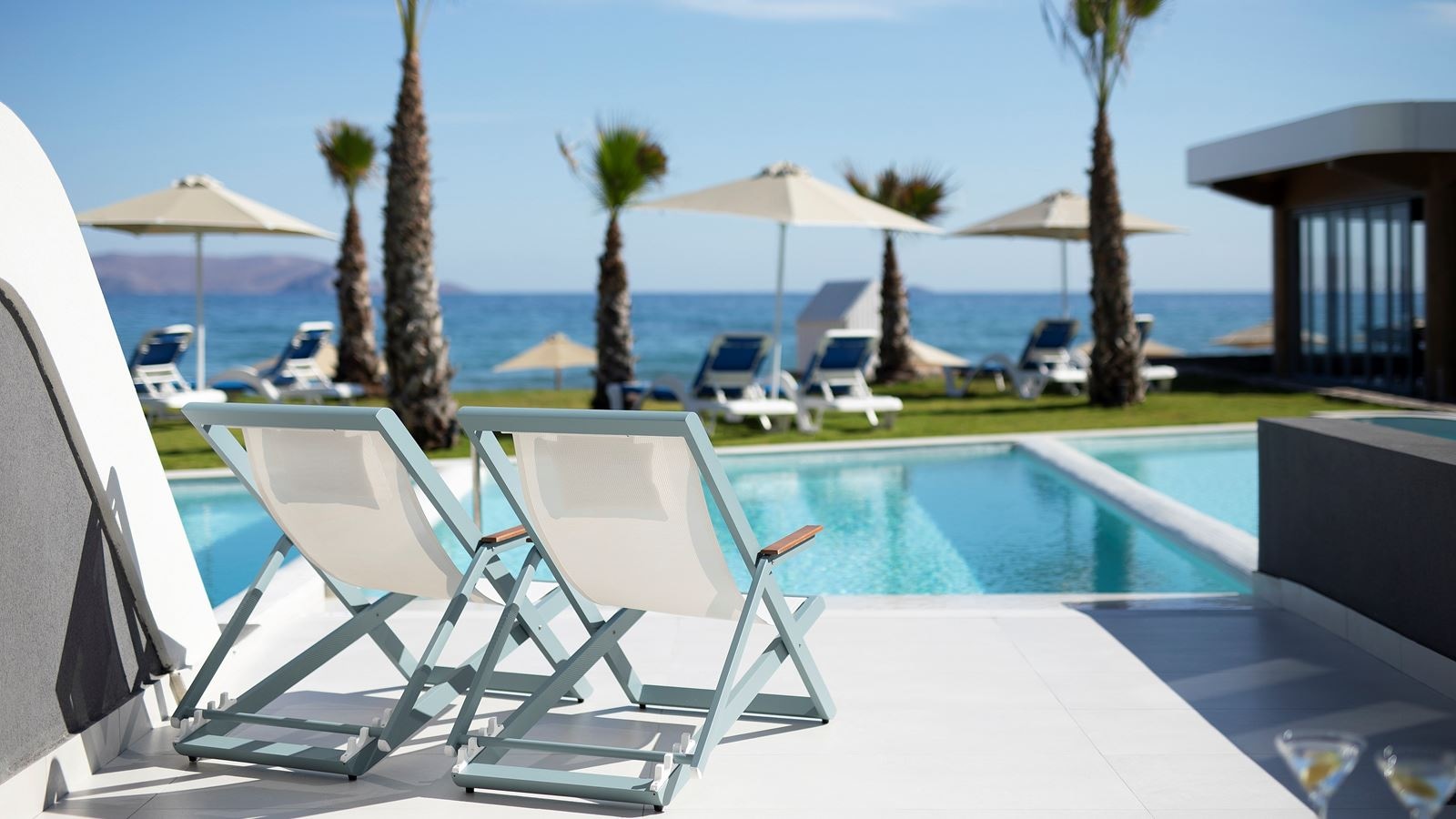 rooms-bungalow-beach-front-private-pool