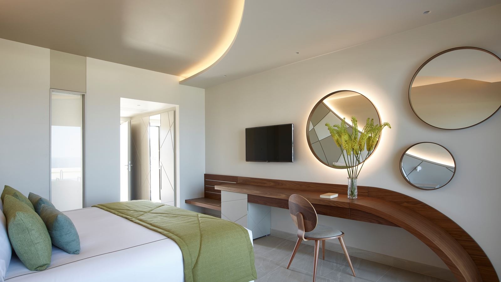 rooms-deluxe-room-swim-up-sea-view