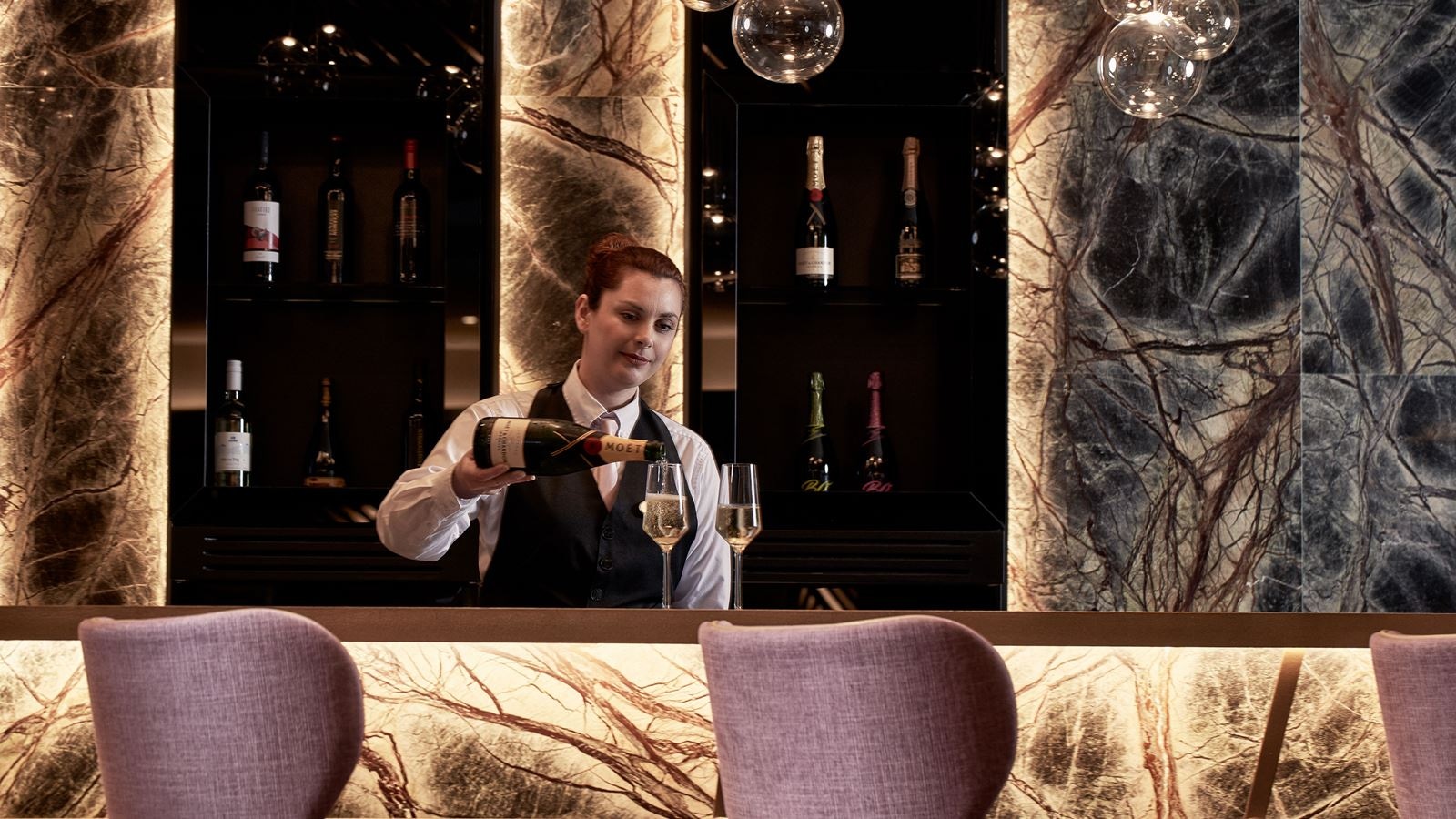 bars-wine--champagne-bar