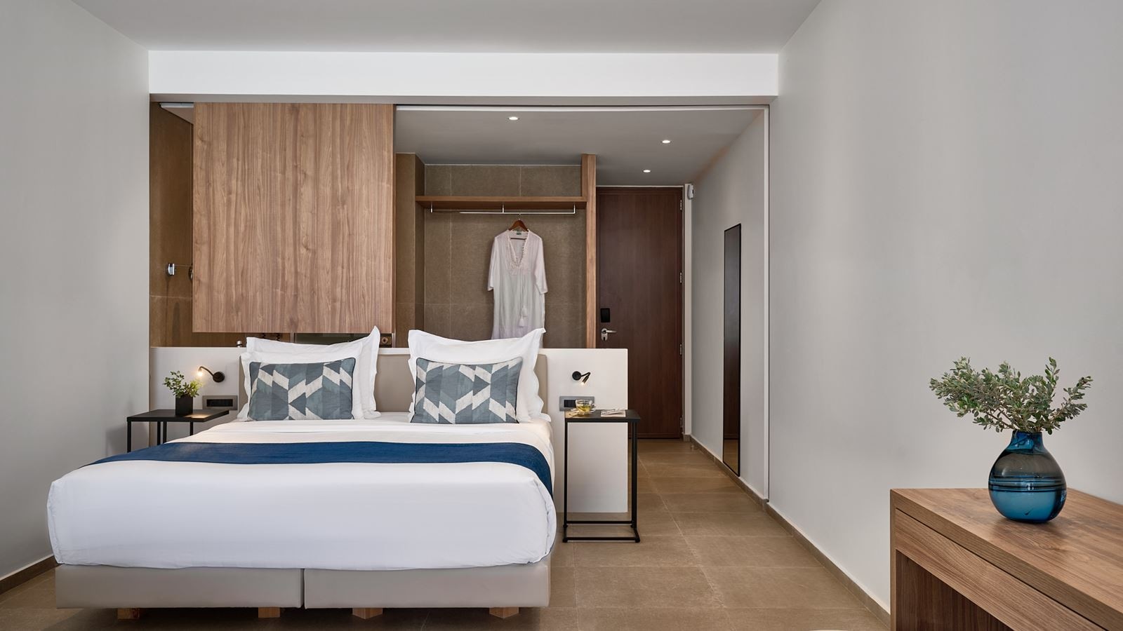 rooms-junior-suite-private-pool-garden-view