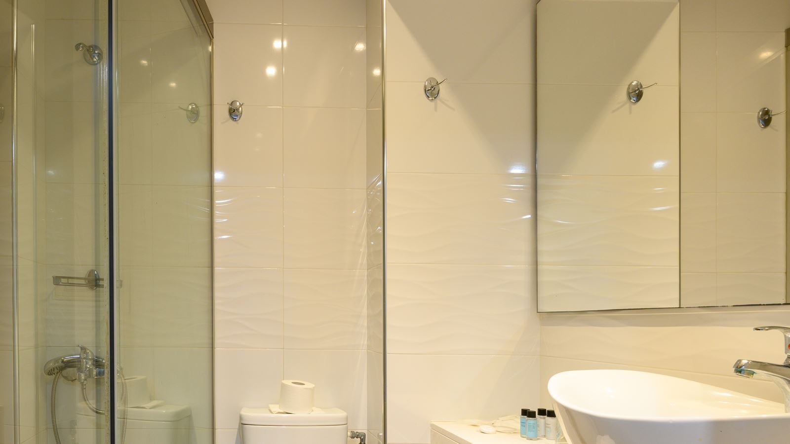 rooms-superior-double-balcony-or-terrace