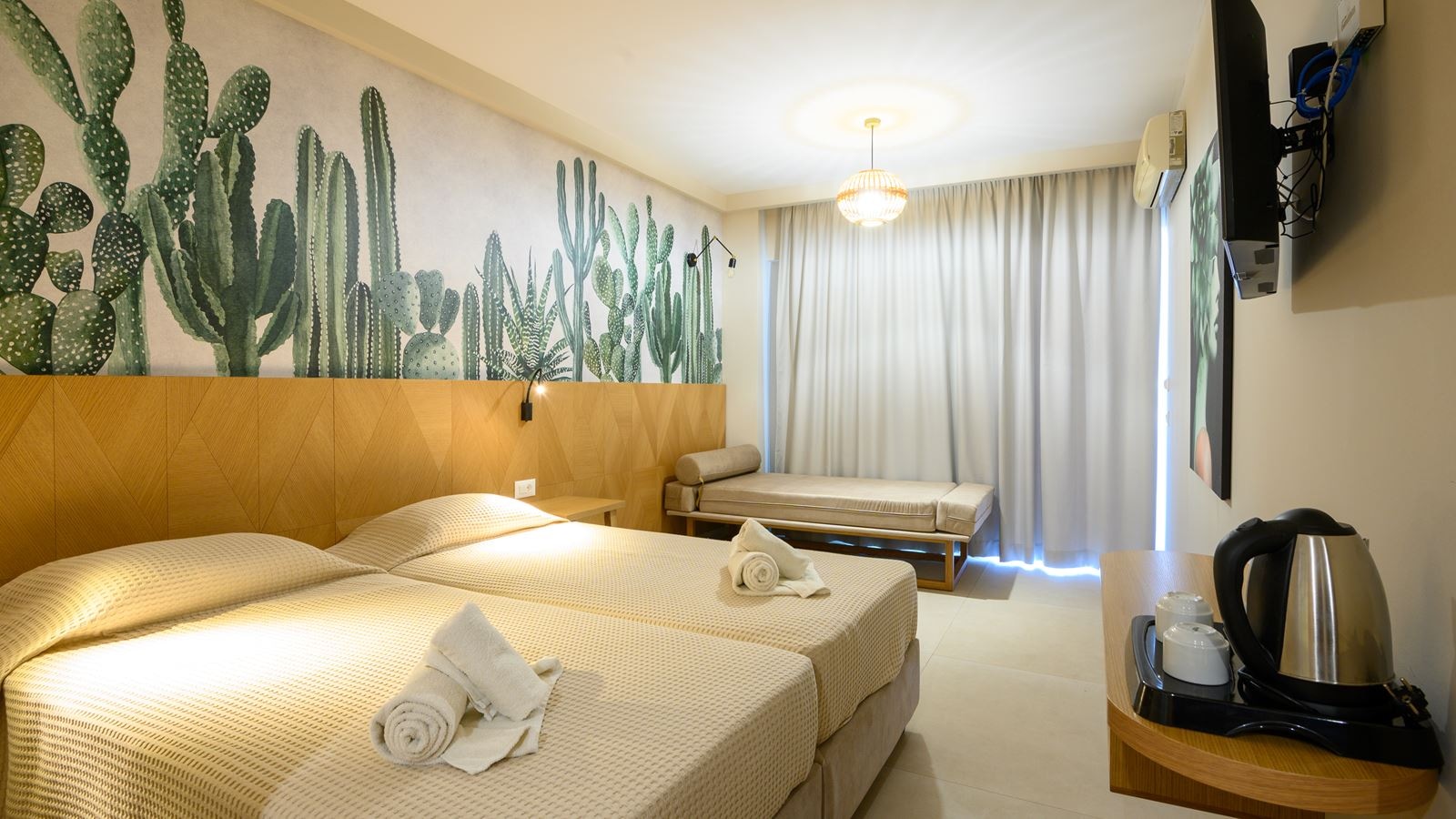 rooms-superior-double-balcony-or-terrace