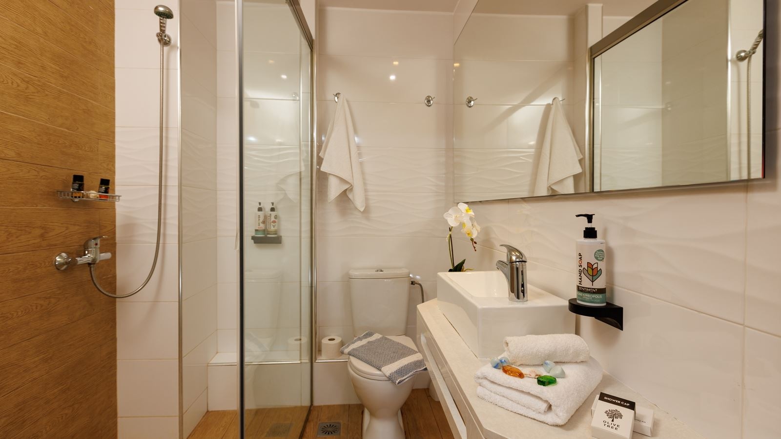 rooms-superior-double-balcony-or-terrace