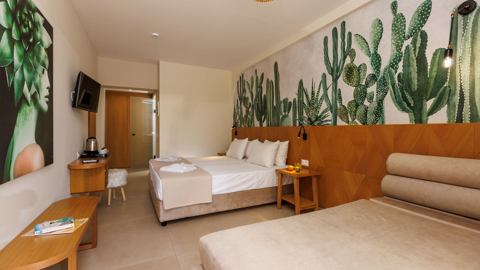 rooms-superior-double-balcony-or-terrace