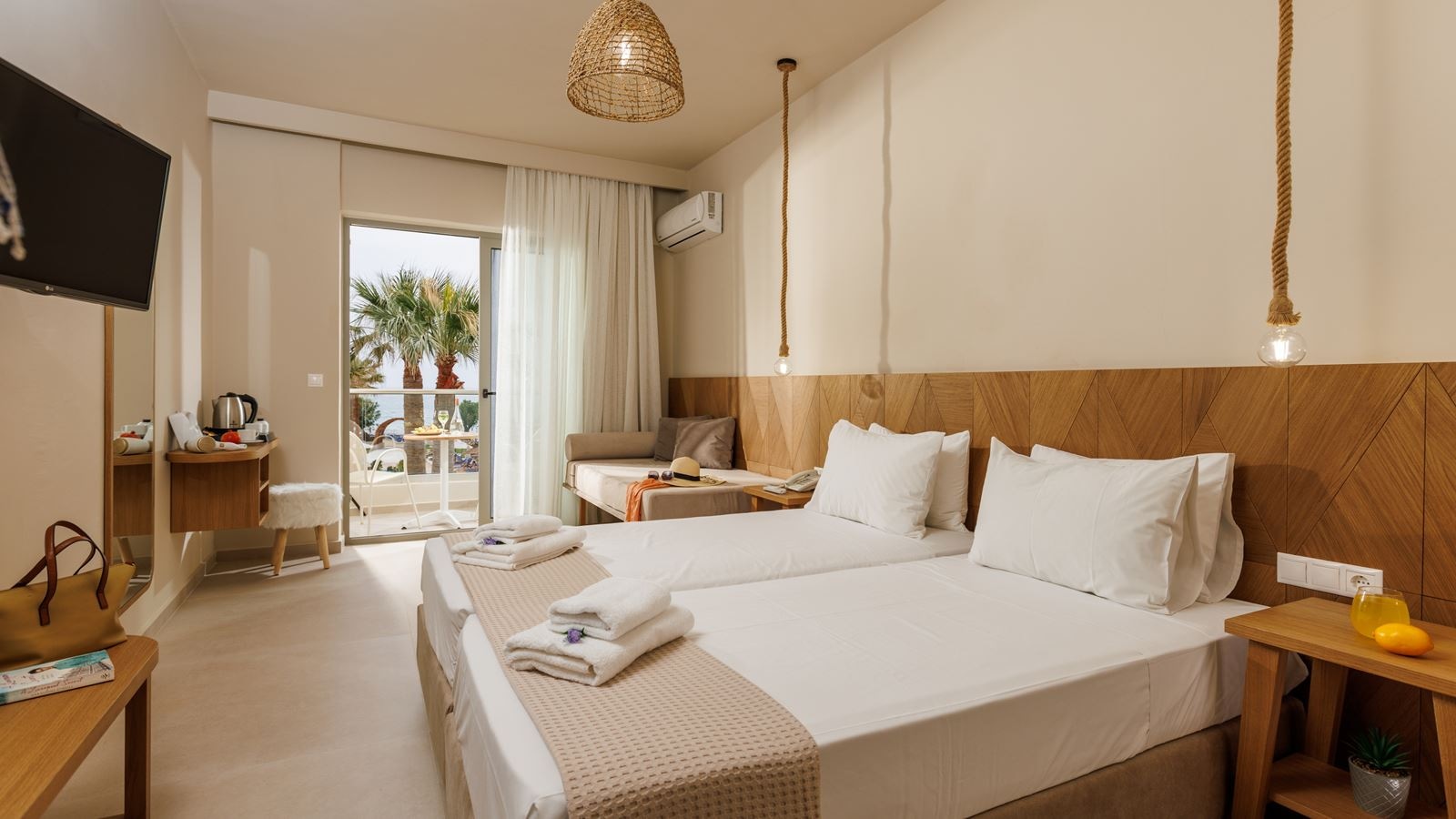 rooms-superior-double-sea-view-balcony-or-terrace