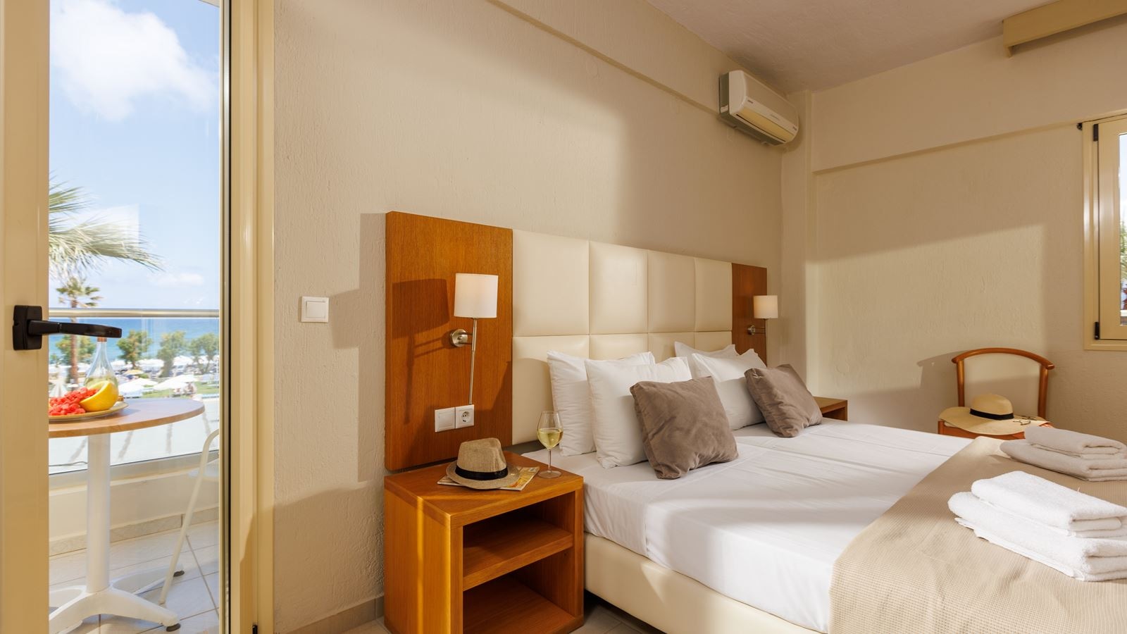 rooms-double-room-with-sea-view-balcony-or-terrace