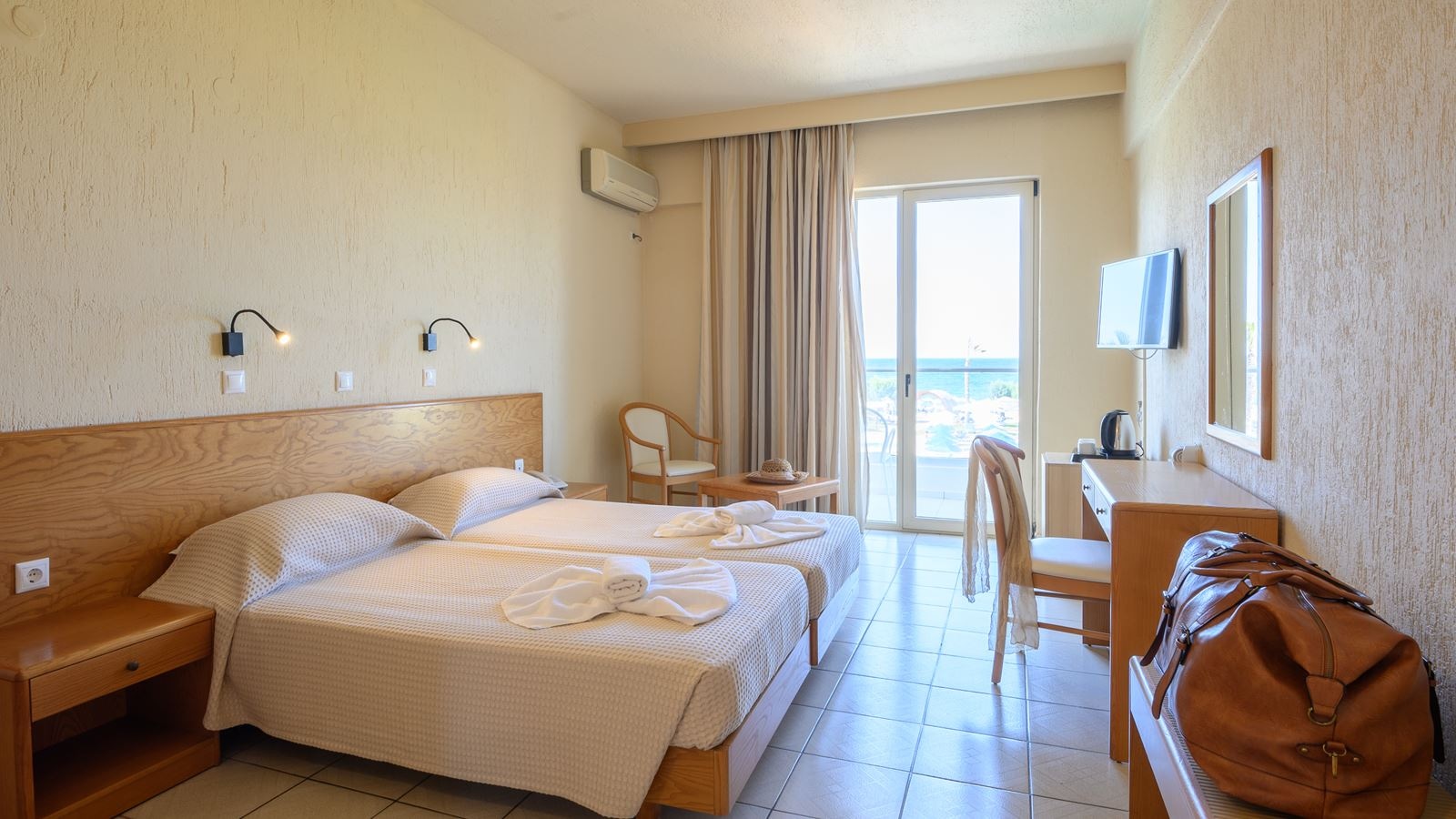 rooms-double-room-with-sea-view-balcony-or-terrace