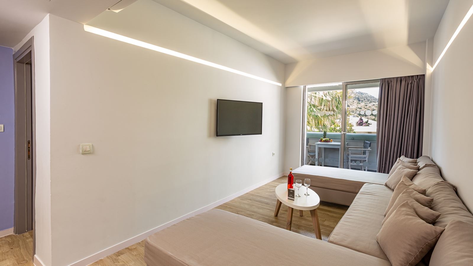 rooms-suite-family-1-bedroom-annex-building