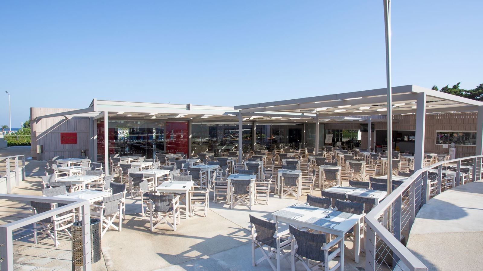 restaurants-the-olivers-chef-restaurant