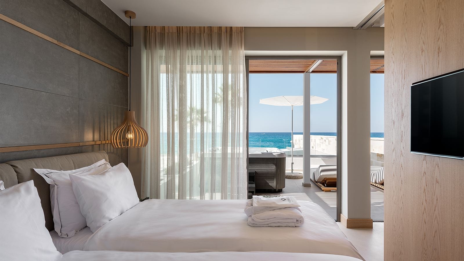 rooms-ikones-suite-sea-view