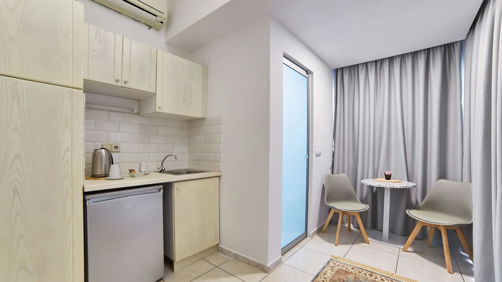 rooms-studio-superior-double--gardenseaview-balcony-or-terrace