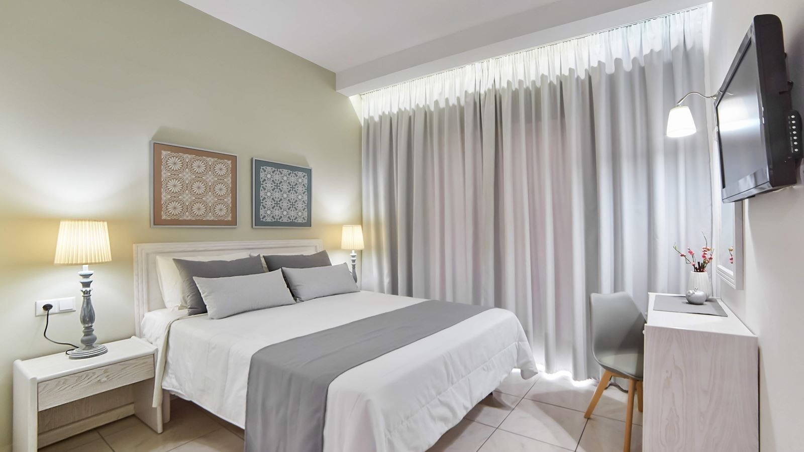 rooms-studio-superior-double--gardenseaview-balcony-or-terrace