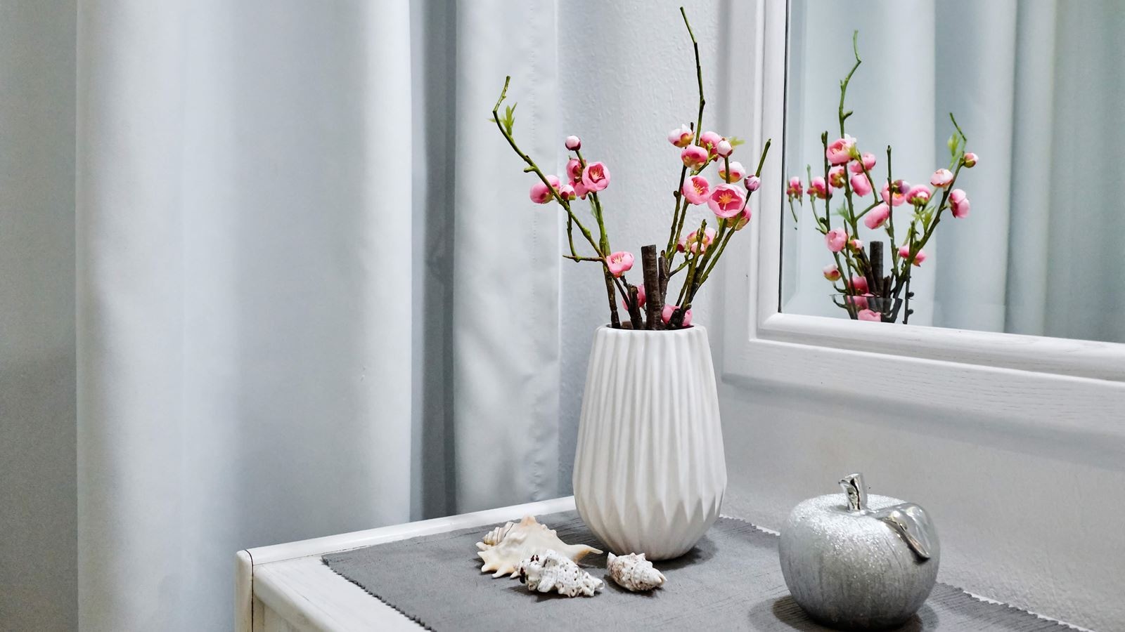 rooms-studio-superior-triple-gardenseaview-balcony-or-terrace