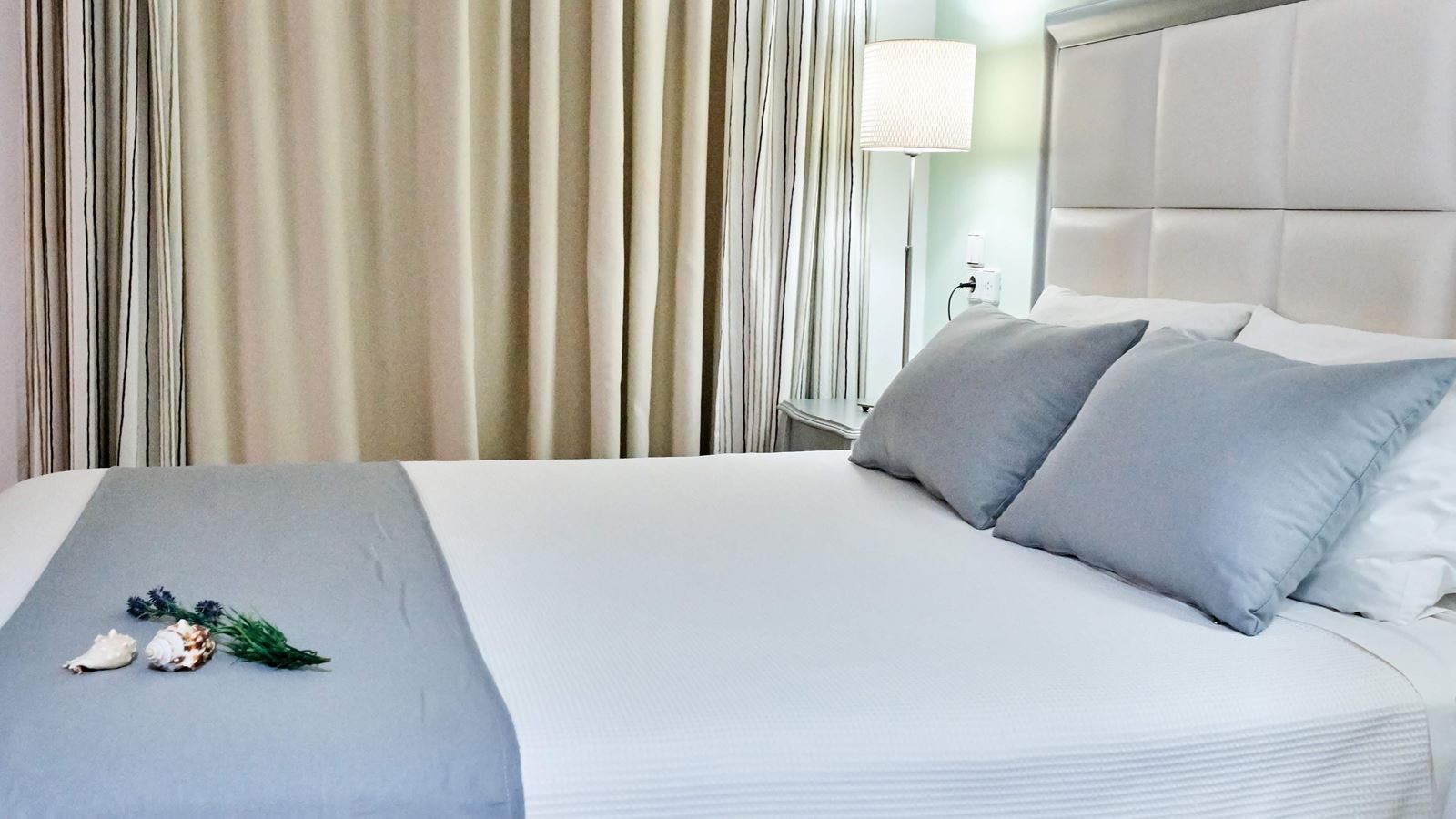 rooms-studio-superior-triple-gardenseaview-balcony-or-terrace