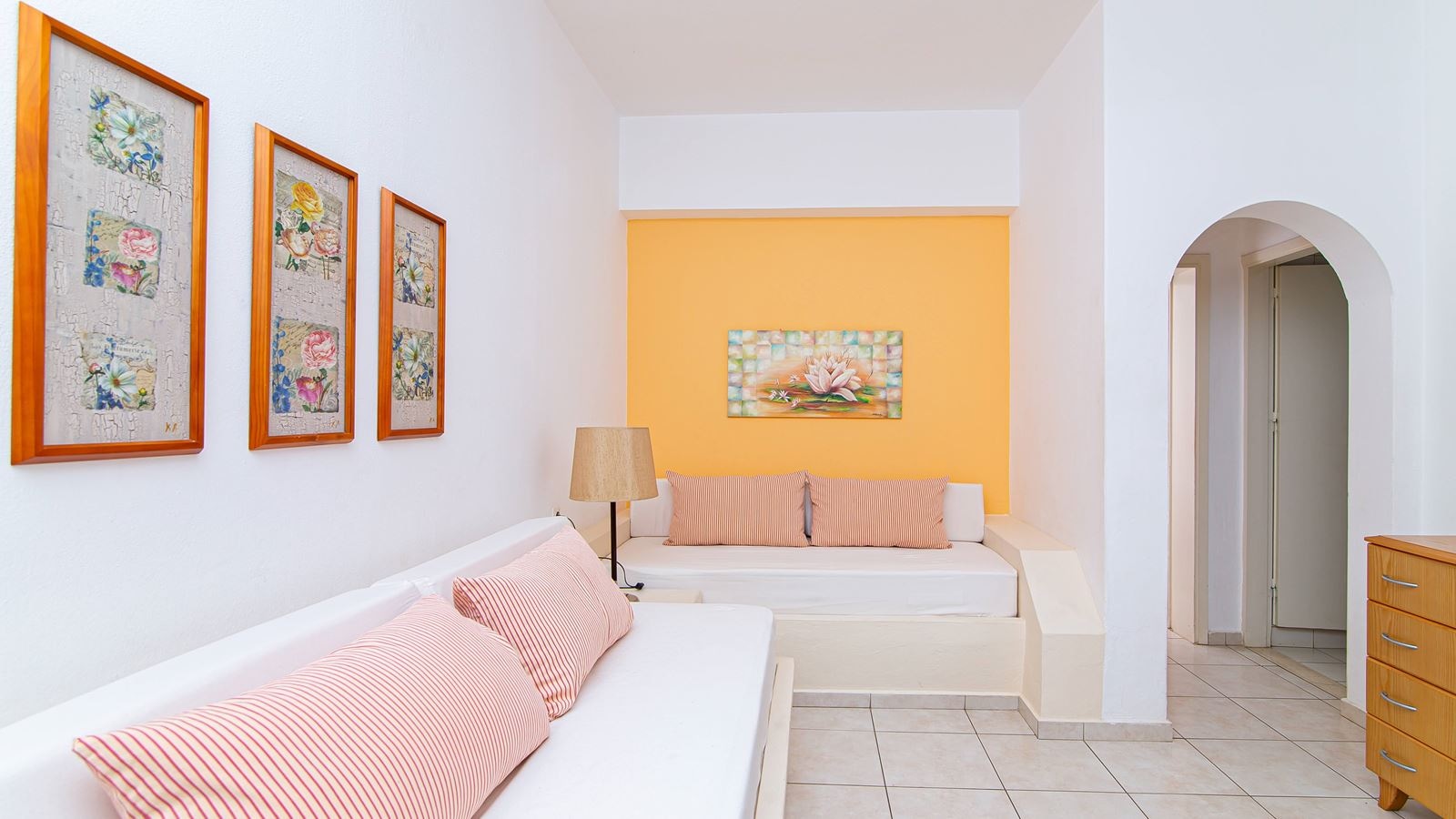 rooms-luxury-one-bedroom-apartment-sea-view-balcony-or-terrace