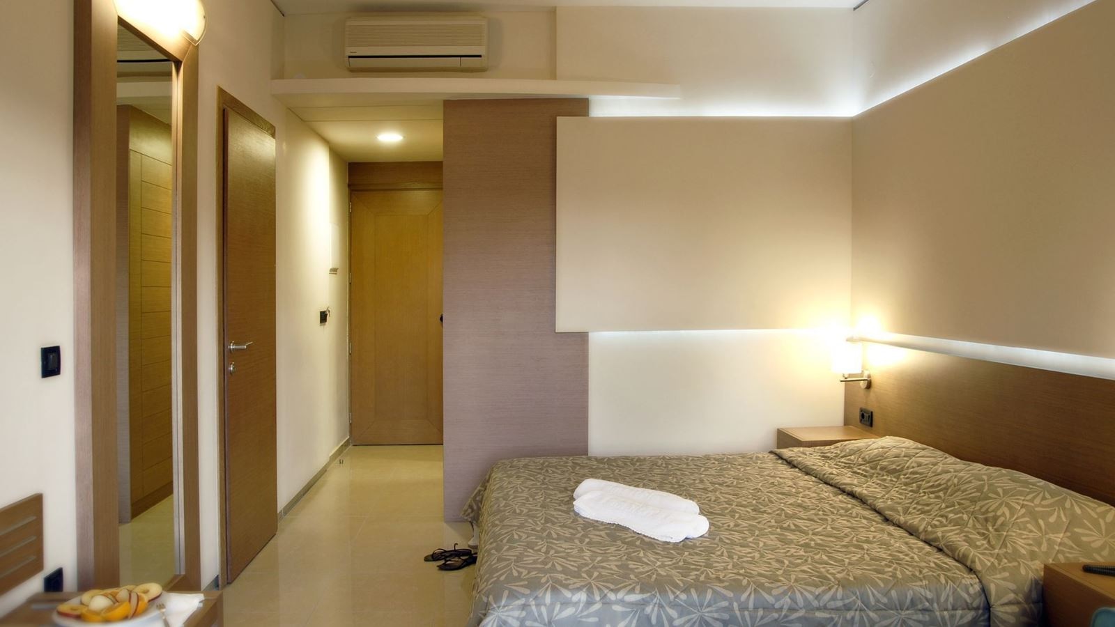 rooms-room-double-garden-view