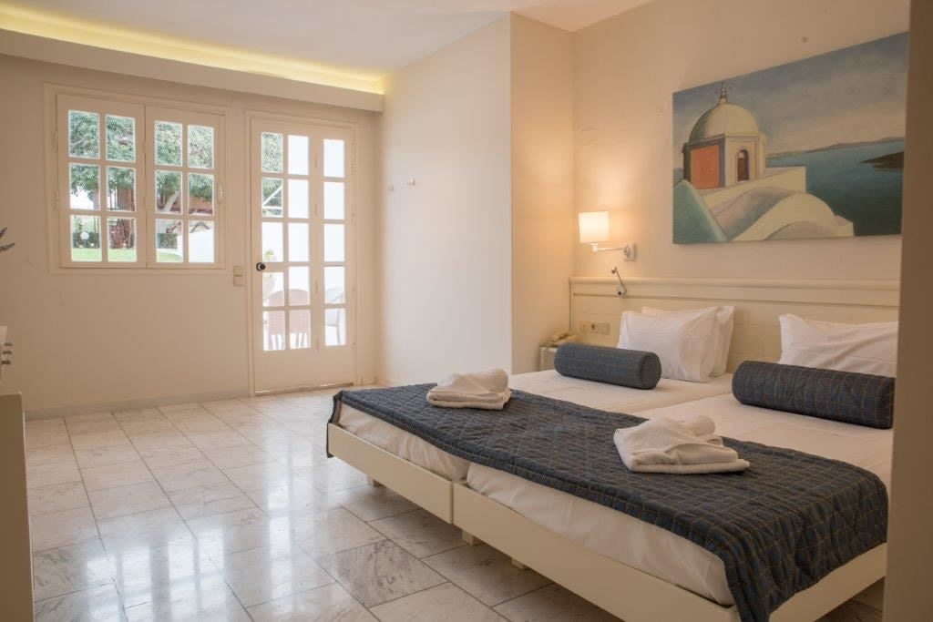 rooms-athina-standard-room