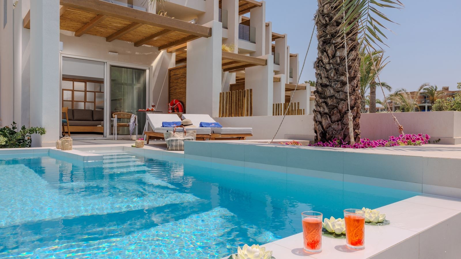 rooms-suite-2-bedrooms-privatepool