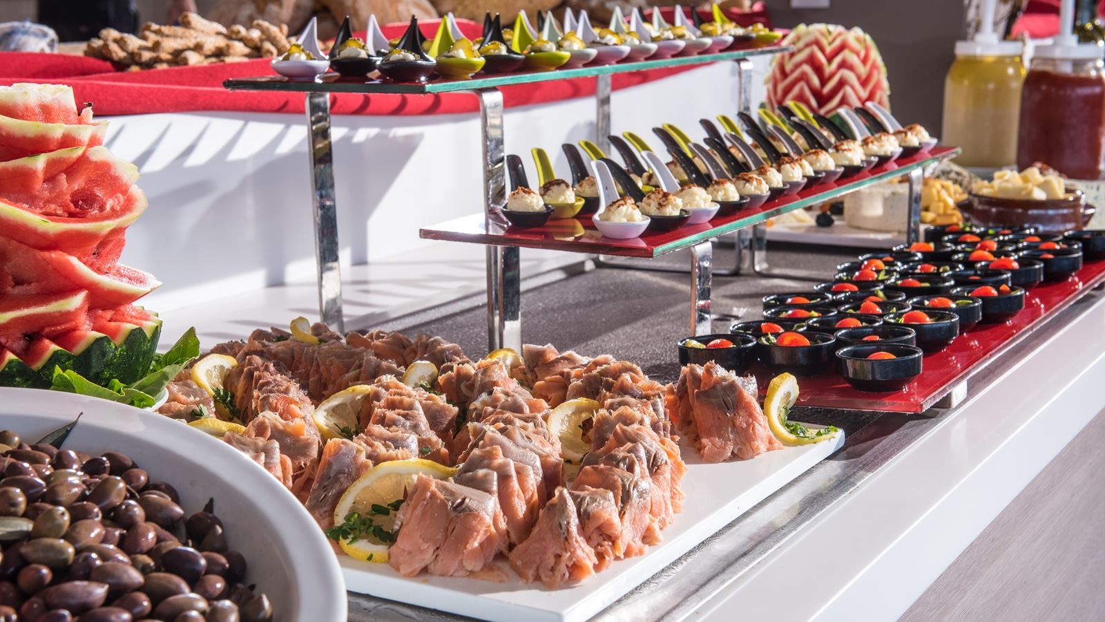 restaurants-lyra-restaurant