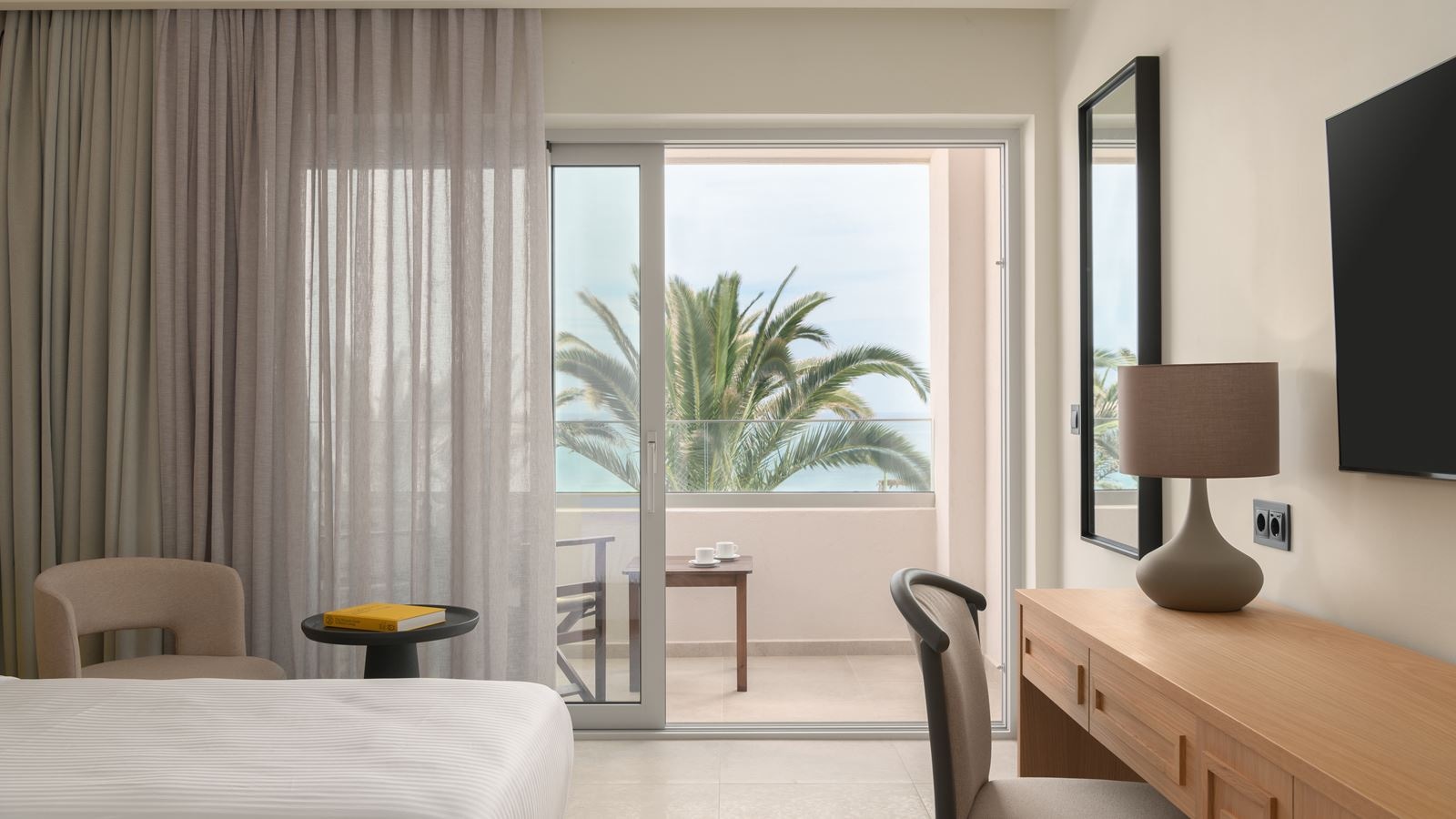 rooms-double-room-with-sea-view