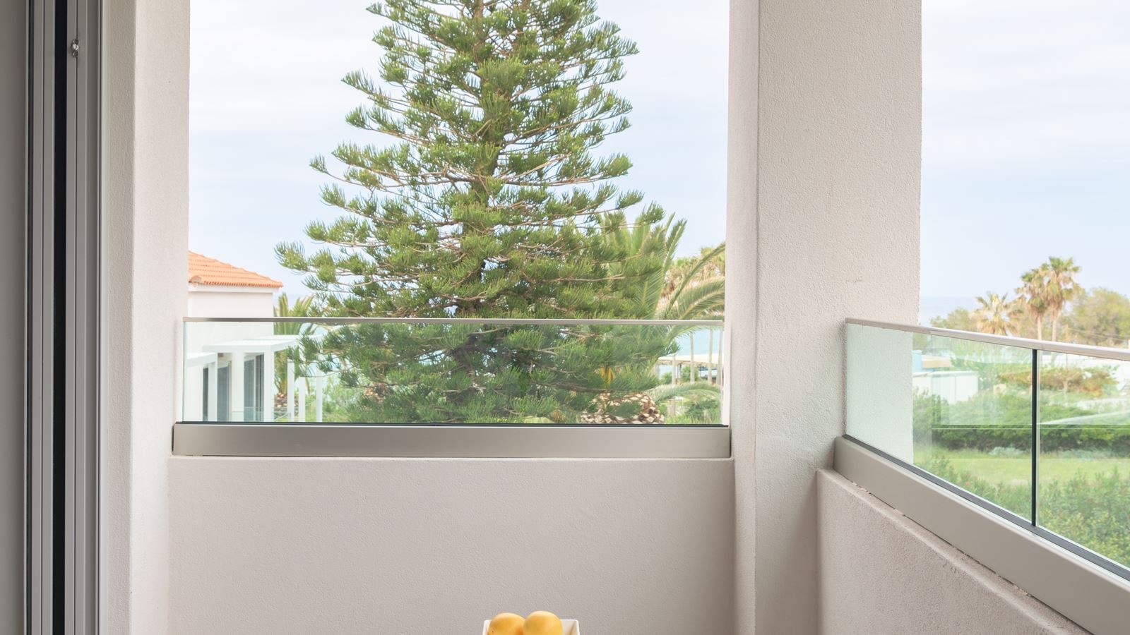 rooms-double-room-with-side--sea-view