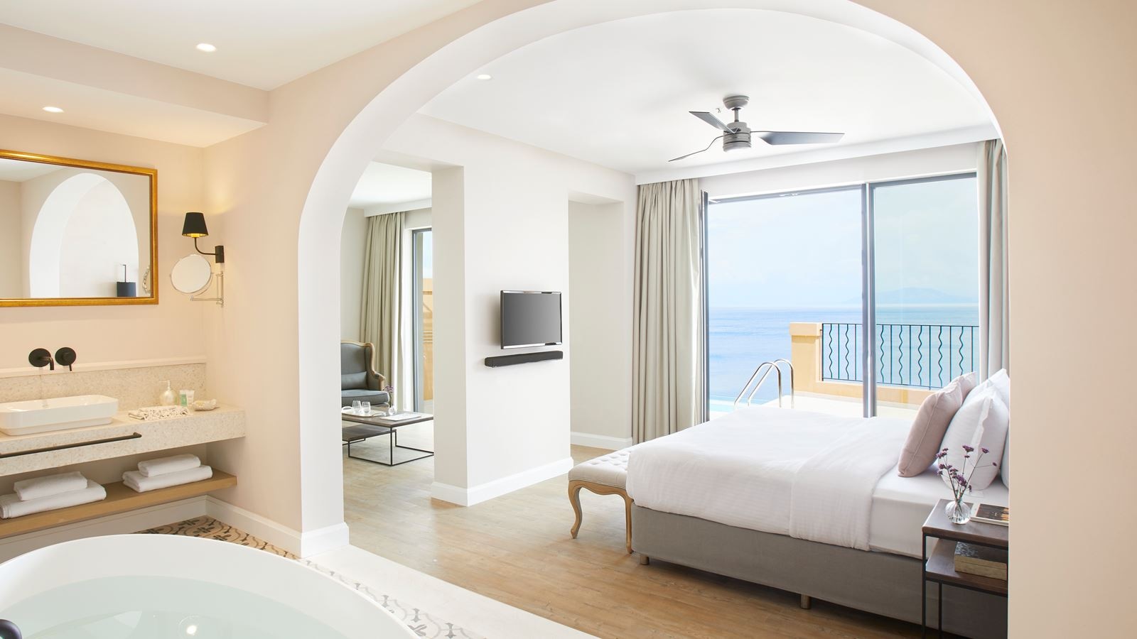 rooms-deluxe-suite-private-pool-sea-view