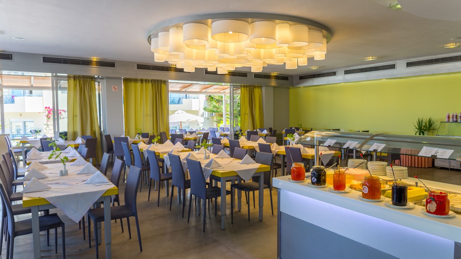 restaurants-hermes-main-restaurant