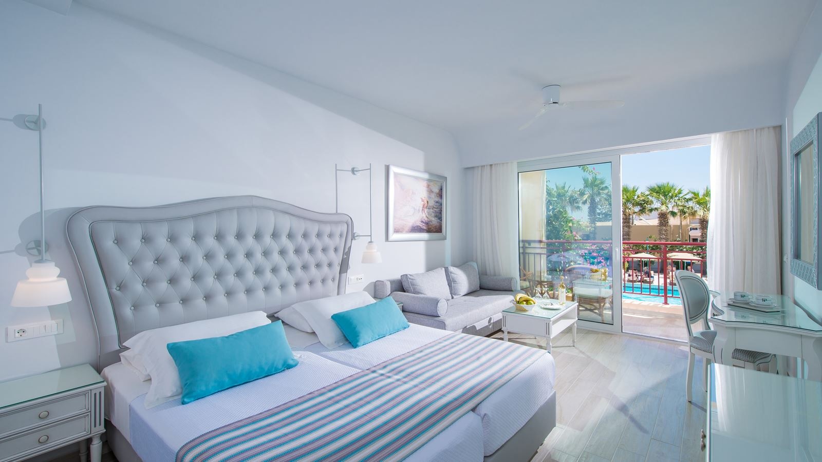 rooms-twin-room-pool-view